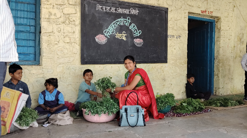 चिमुकल्यांची भाजी मंडई